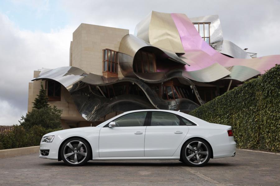  Audi S8 (D4) 2012 года  (WW) (фото 18 из 59)